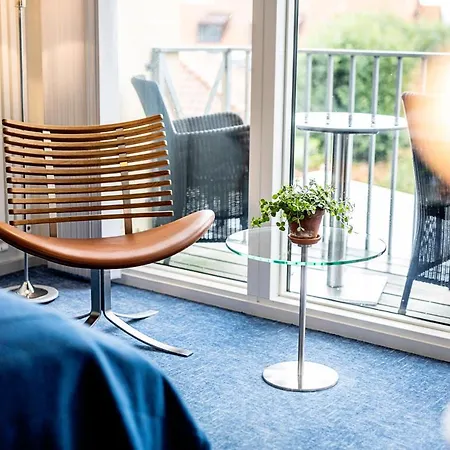 Molskroen Strandhotel Hotel